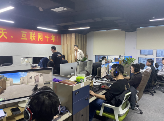 CDA99CB2-6864-439a-A30D-CAFE99BF0584